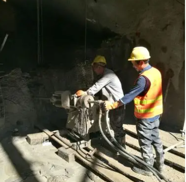 古冶水下抗分散灌浆料特点 水下不分散注浆料介绍